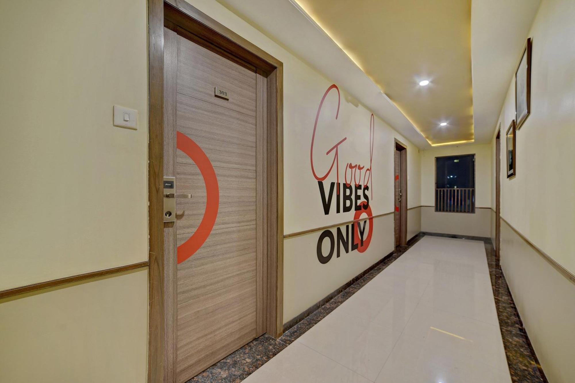 Collection O Kapil Residency Parage Chowk Near Lal Mahal 4*