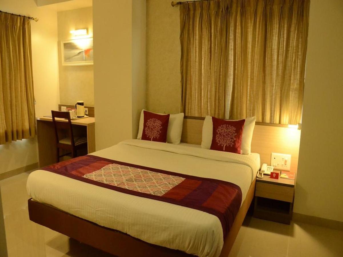 Hotel Collection O Kapil Residency Parage Chowk Near Lal Mahal 4*