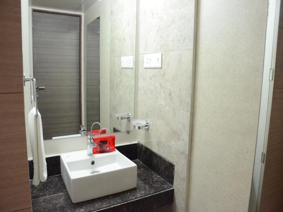 Collection O Kapil Residency Parage Chowk Near Lal Mahal Hotel Pune