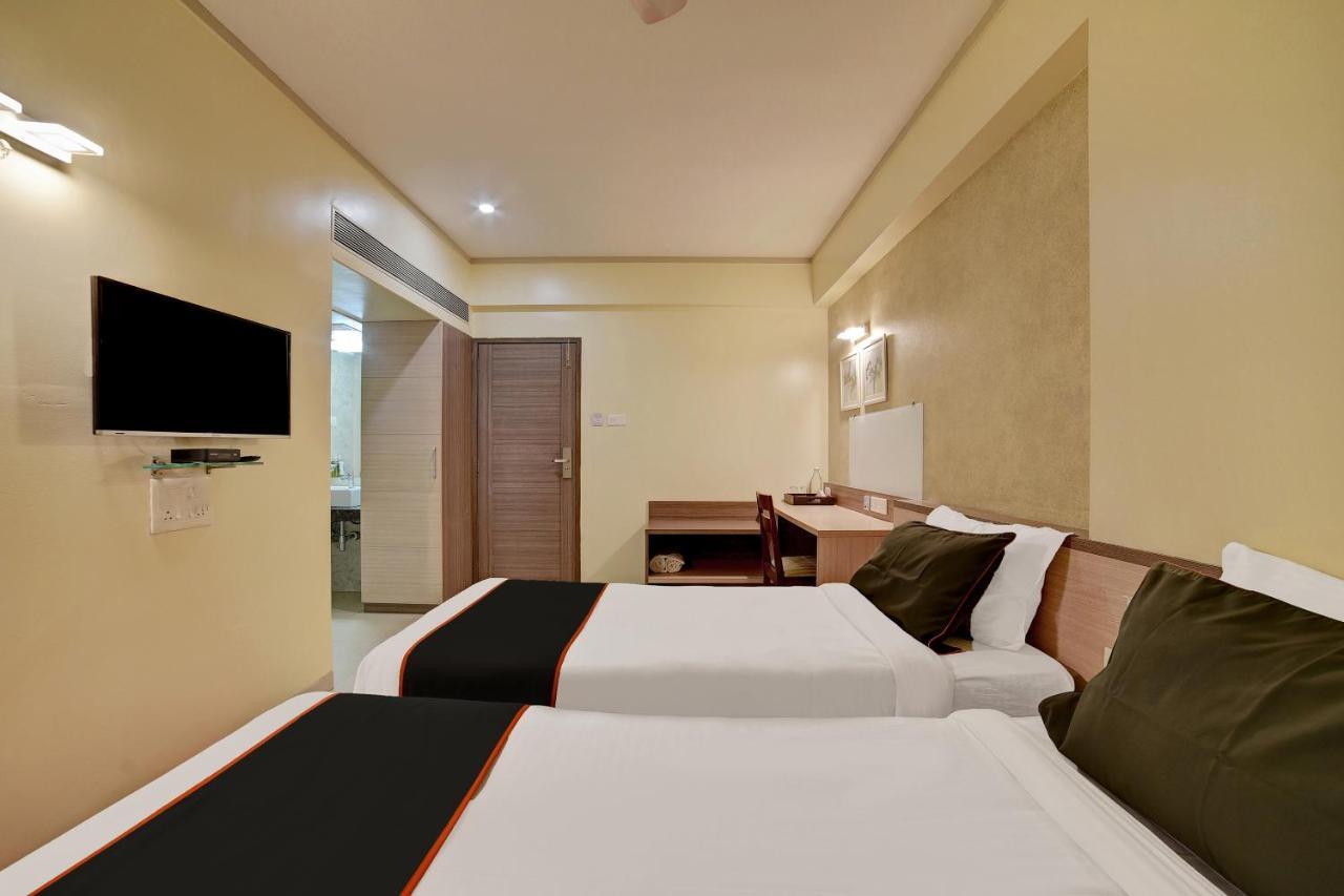 Collection O Kapil Residency Parage Chowk Near Lal Mahal Pune